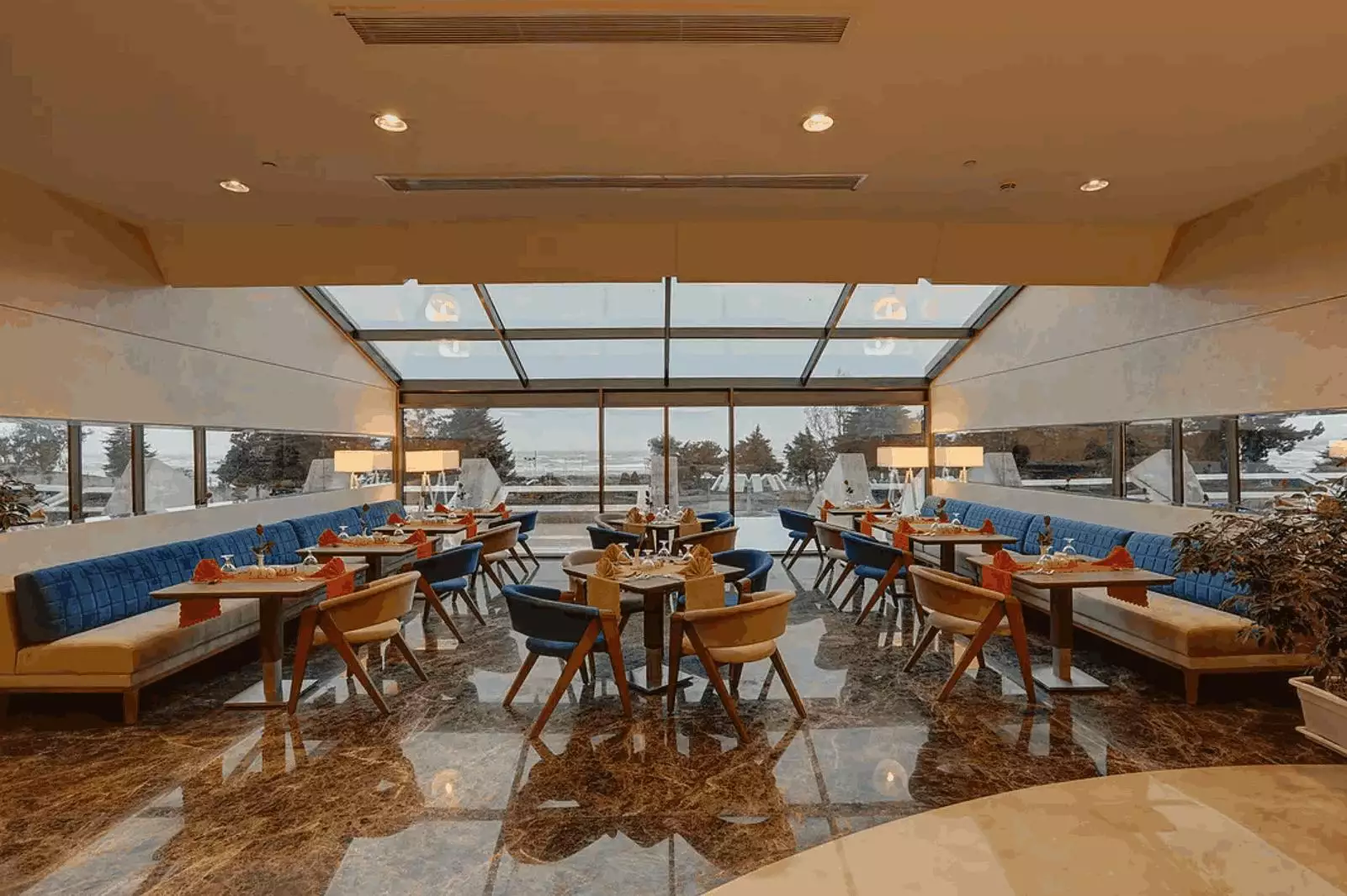 هتل پارسیان خزر چالوس